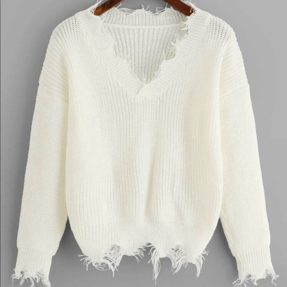 RIBBED V NECK SWEATER